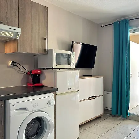 Avec Piscine, Parking Prive Et Terrasse - 4 Couchages, - Fr-1-251-478 *