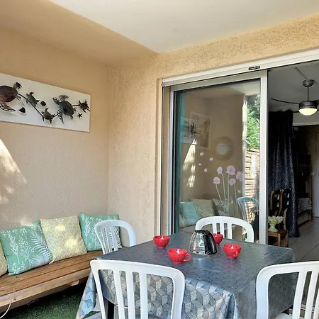Avec Piscine, Parking Prive Et Terrasse - 4 Couchages, - Fr-1-251-478 * Le Lavandou